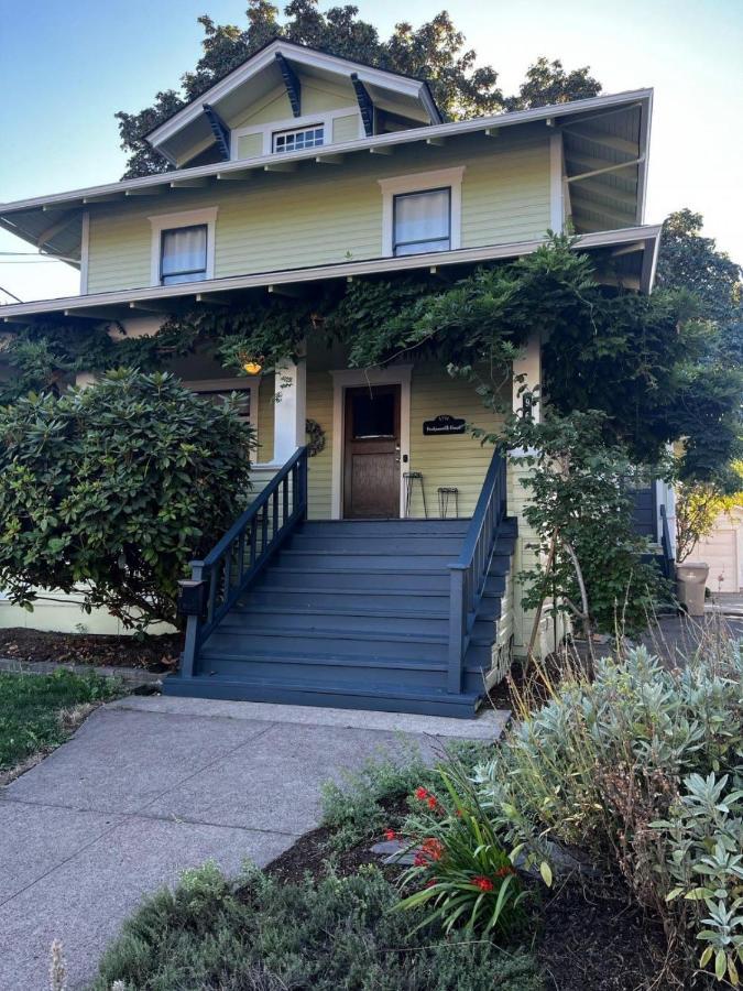 Monteith Hideaway In Downtown Monteith District Vila Albany Exterior foto